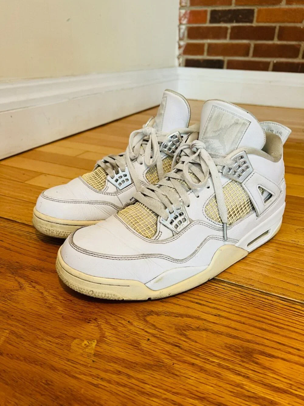 Nike Air Jordan 4 Retro 